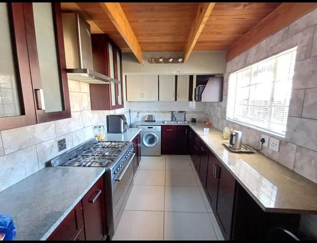 3 BEDROOM HOUSE FOR SALE IN ANNLIN